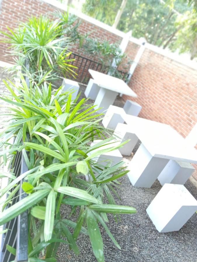 Elephant Park Family Bungalow 우다왈라웨 외부 사진